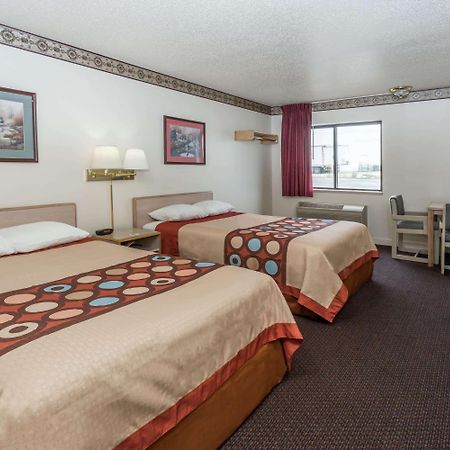 Super 8 By Wyndham Morris Hotel Kültér fotó
